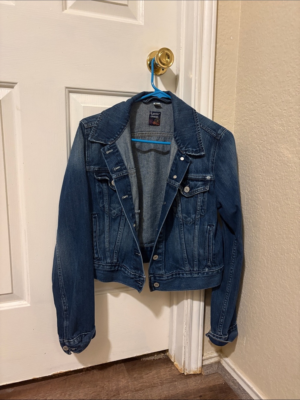 Levi's Women's Medium Dark Blue Denim Jacket